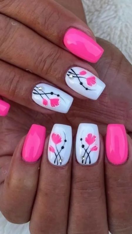 23 Stunning Neon Nail Designs That Will Make Your Hands Impossible to Ignore ✨ 17
