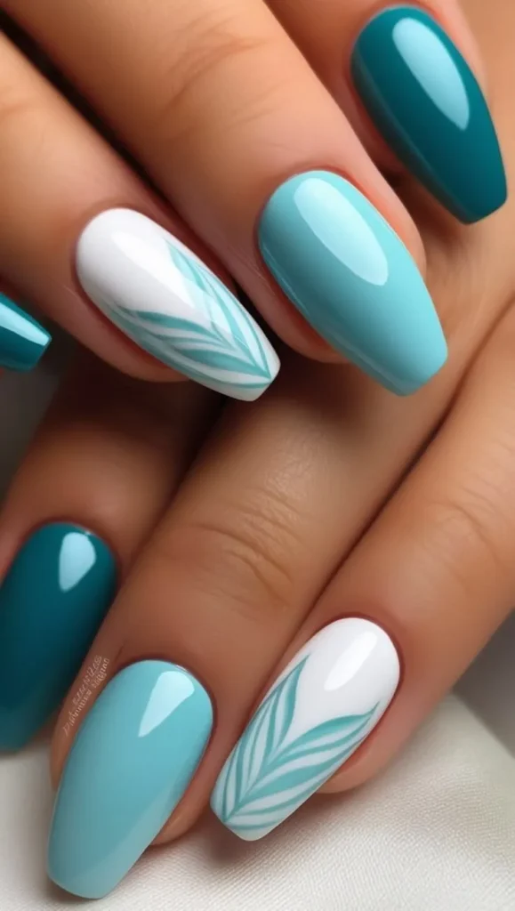 18 Gorgeous Floral Nail Ideas You'll Want to Copy This Season 17
