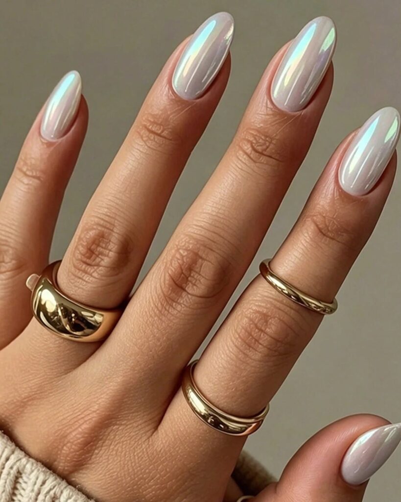 16 Chrome Nail Looks You'll Want to Save for Later 743852224 1266934183163184 8608283028087345115 n